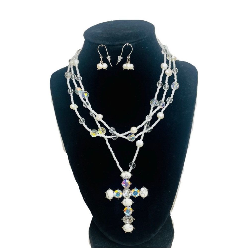 Heavenly Swarovski Crystal Cross Necklace & Freshwater Pearl Earring Set - Picture 5 of 9
